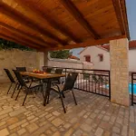 Βίλα Ika Zadarvillas Rastevic