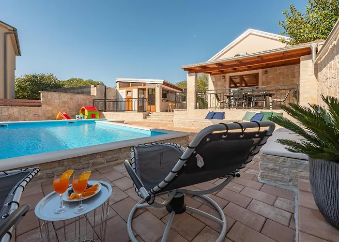 Vila Ika Zadarvillas