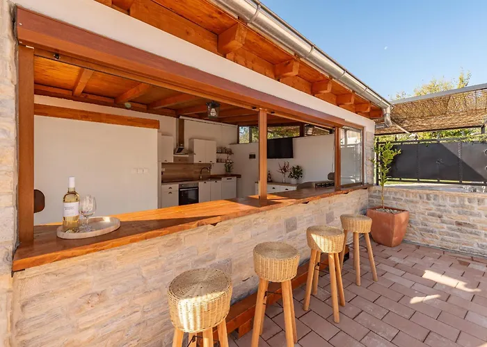 Ika Zadarvillas * Rastevic