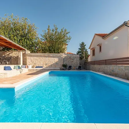 Ika Zadarvillas 빌라 Rastevic