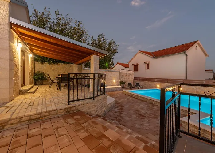 Ika Zadarvillas Villa *